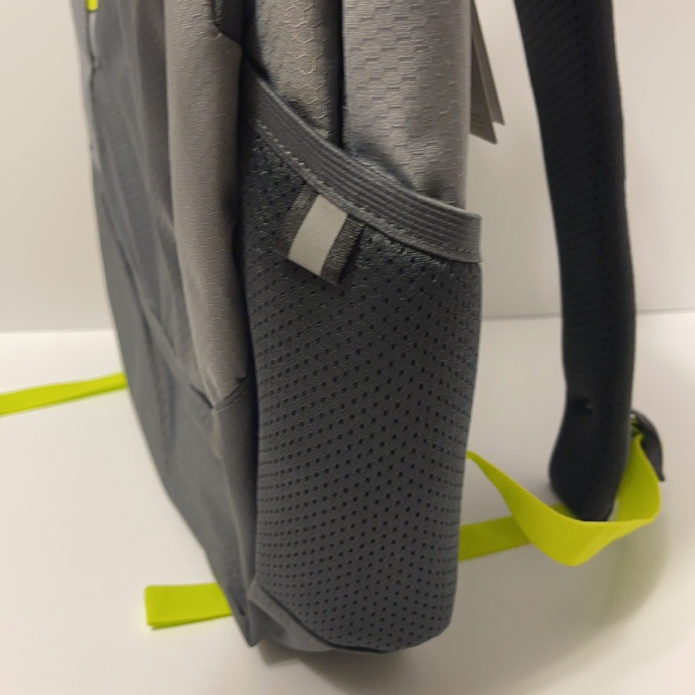 High Sierra Outburst 18” Gray Reflective Backpack with Adjustable Foam Straps - Picture 4 of 9